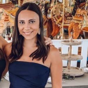 Meet your Posher, Hayley